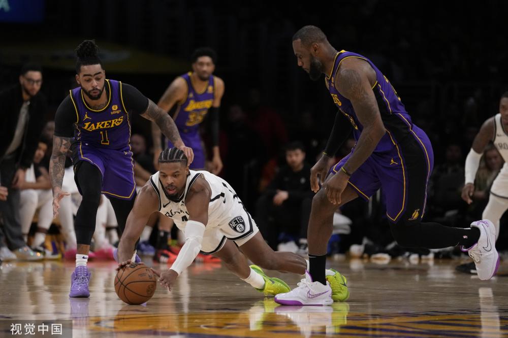 的中场在对 的中场在对